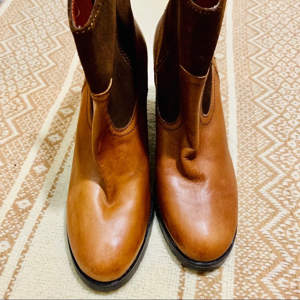 RALPH LAUREN Chesnut Devyn Western Boots - Picture 2 of 8